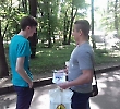 Студенти БДМУ розповідали чернівчанам про шкоду тютюнопаління