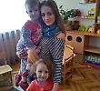 Студенти-фармацевти БДМУ привітали діток з Великоднем